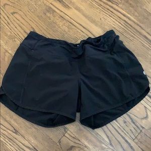 Lululemon run times short